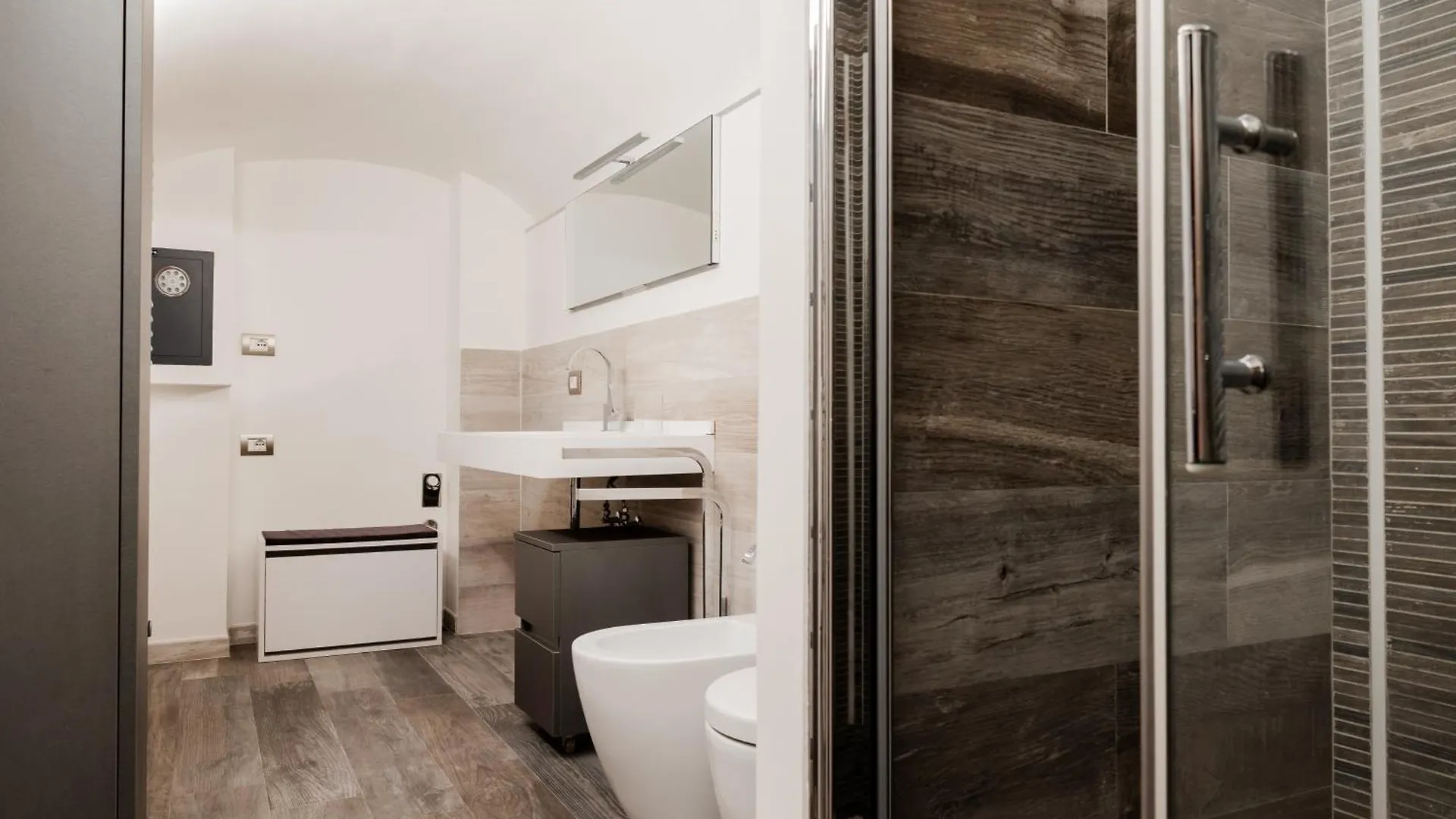 Domus Lxvii Monti Apartment Rome 0*,  Italy